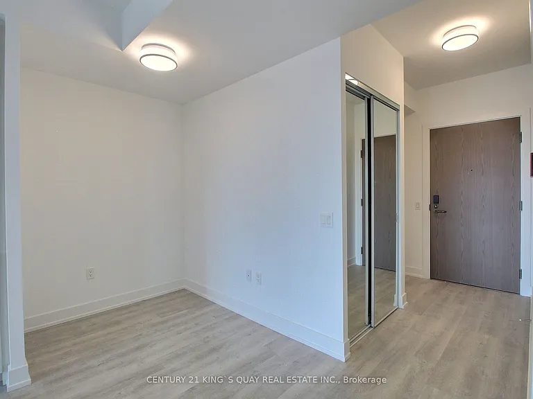 20 Inn On The Park Dr #1730 — Photo 5