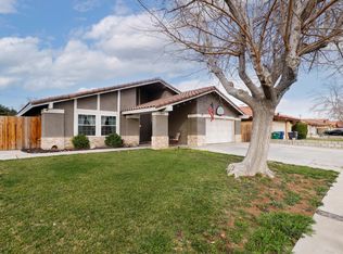 609 W J #12, Lancaster, CA