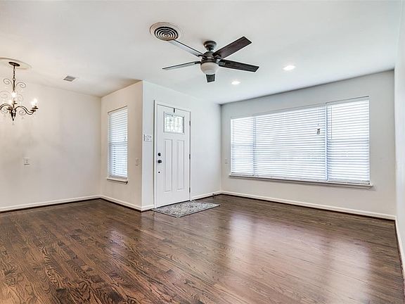 4th image of 4515 Holly St
