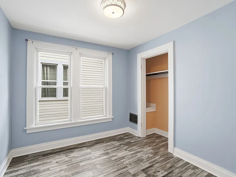 214 E Hudson St #212 — Photo 13