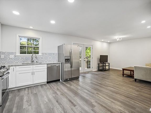 5th image of 10145 Rillridge Ct