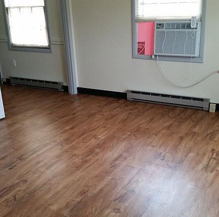 3rd image of 903 S Sheridan St #903