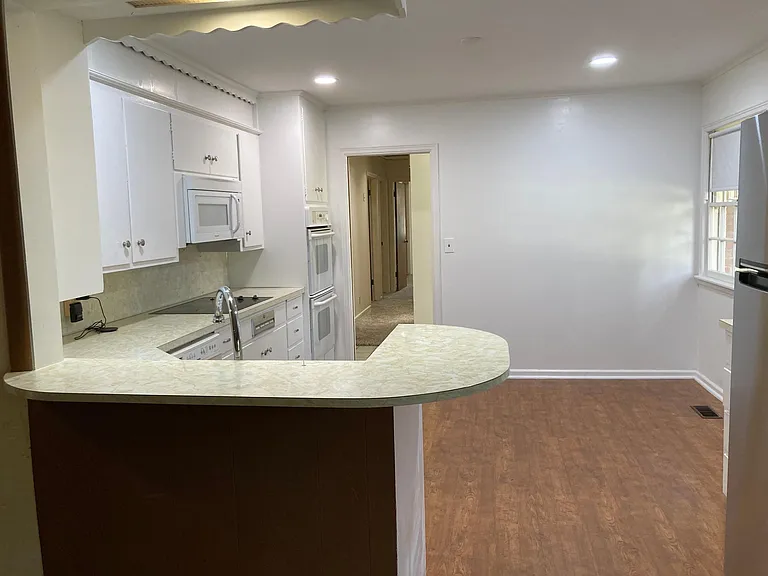 5120 S Richmond Ave — Photo 8