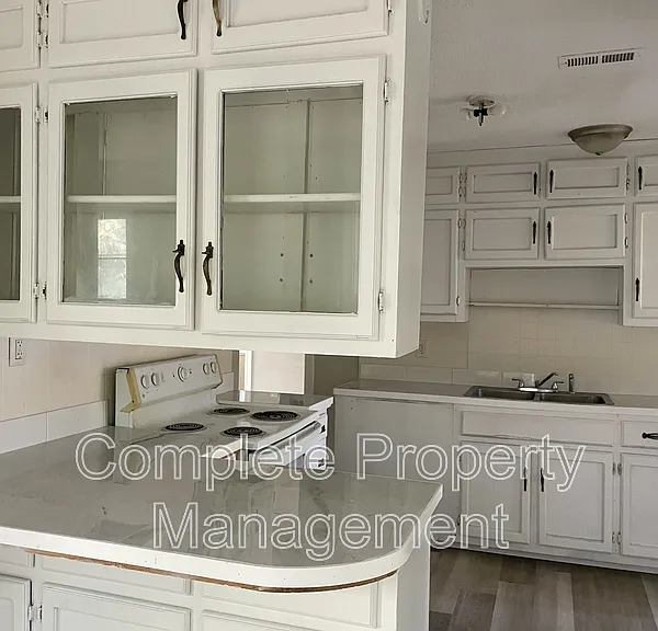 6721 Grasselli Rd — Photo 3