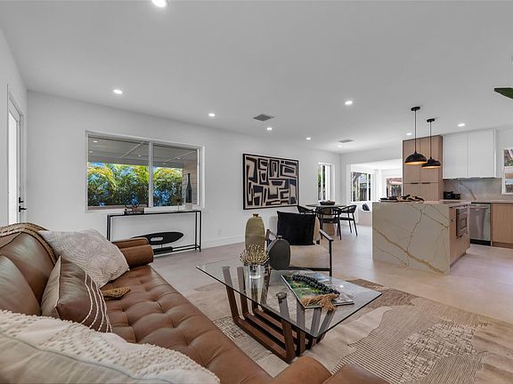 3rd image of 2908 NW 6th Avenue