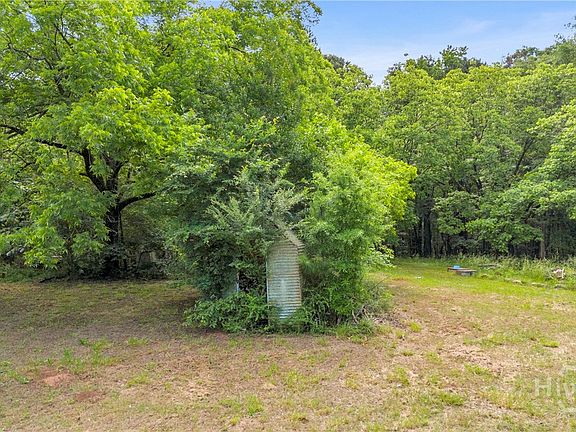 5th image of 366 Lexington-Carlton Road