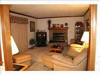 1st image of 6966 Castlewood Dr S