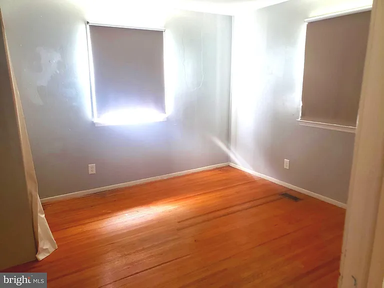 306 Cornell Rd — Photo 23