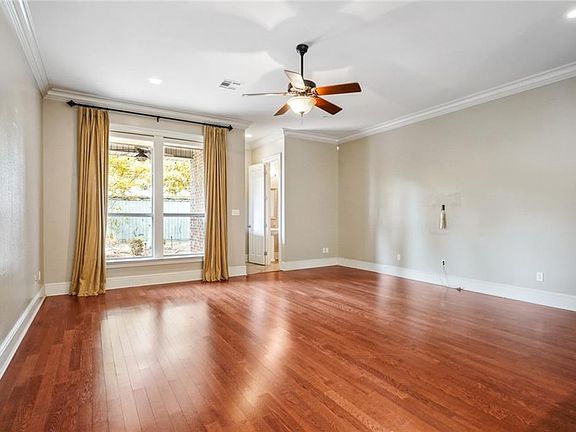 3rd image of 296 Metairie Heights Ave