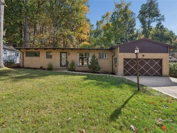 4601 W Ridgewood Dr, Parma, OH 44134