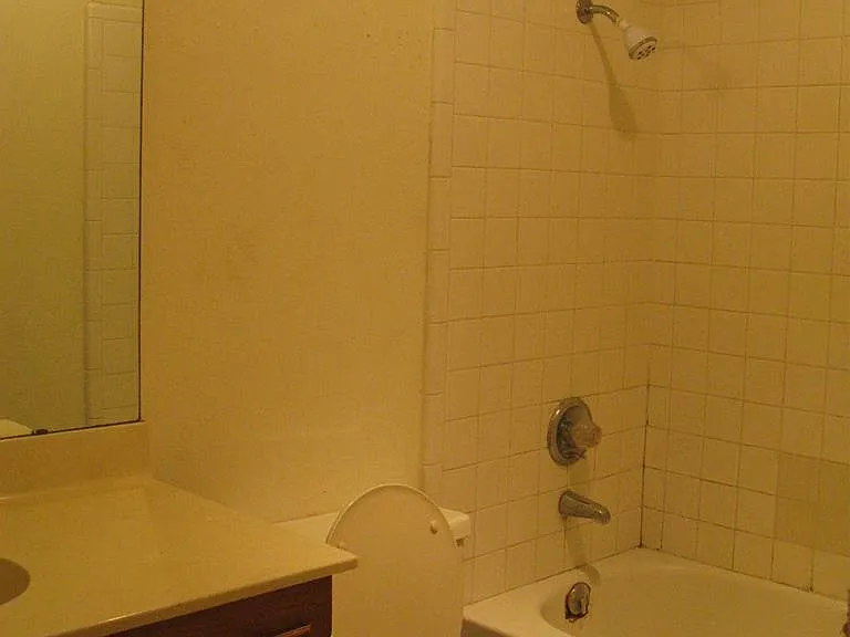410 SE 6th St — Photo 7