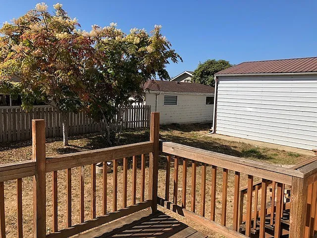 1510 Thompson Rd — Photo 36