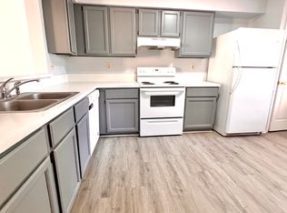 3129 Radcliffe Ln, Chesapeake, VA 23321