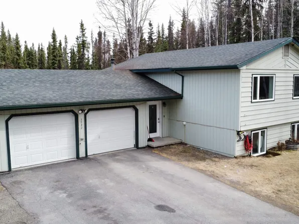 3542 Kaltag Dr, North Pole, AK 99705