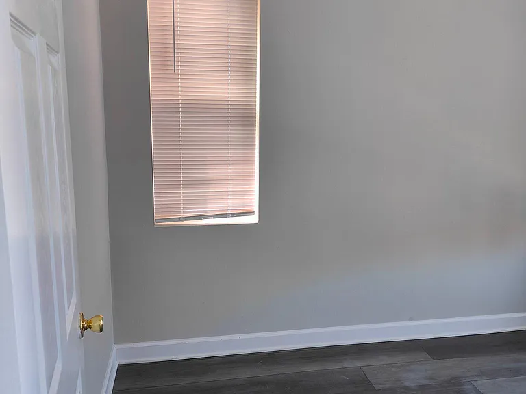 1262 S Fairfield Ave #2 — Photo 5