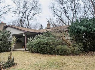 1095 Harold Cir, Ann Arbor, MI 48103