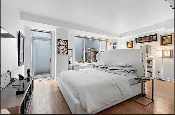 Sold by Nest Seekers International | media 3