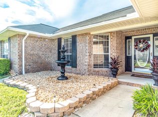 2318 Heritage Cir, Navarre, FL 32566