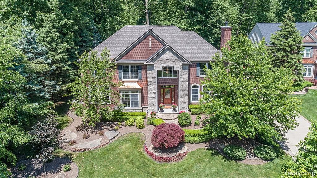 2266 Mistwood Ct N, Canton, MI 48187 Zillow