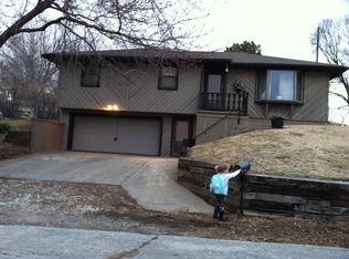 911 W Buddy St, Saint Joseph, MO 64504