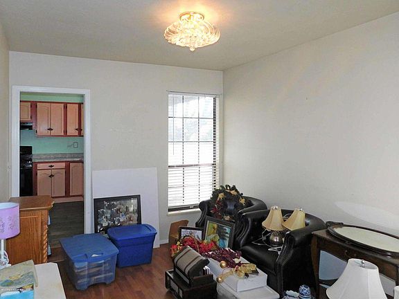 5th image of 601 Meseta St