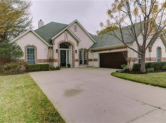 2nd image of 2339 Berwick Dr