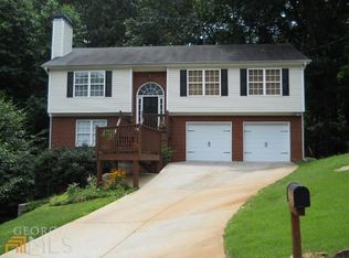 5979 Island View Dr, Buford, GA 30518