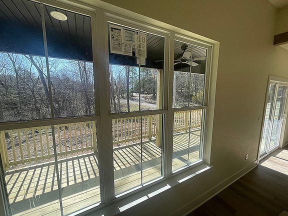 3rd image of 86 Bassingham Dr