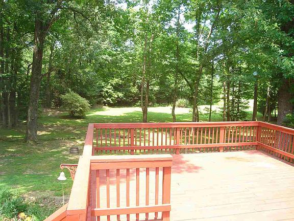 5th image of 160 Shady Oaks Dr