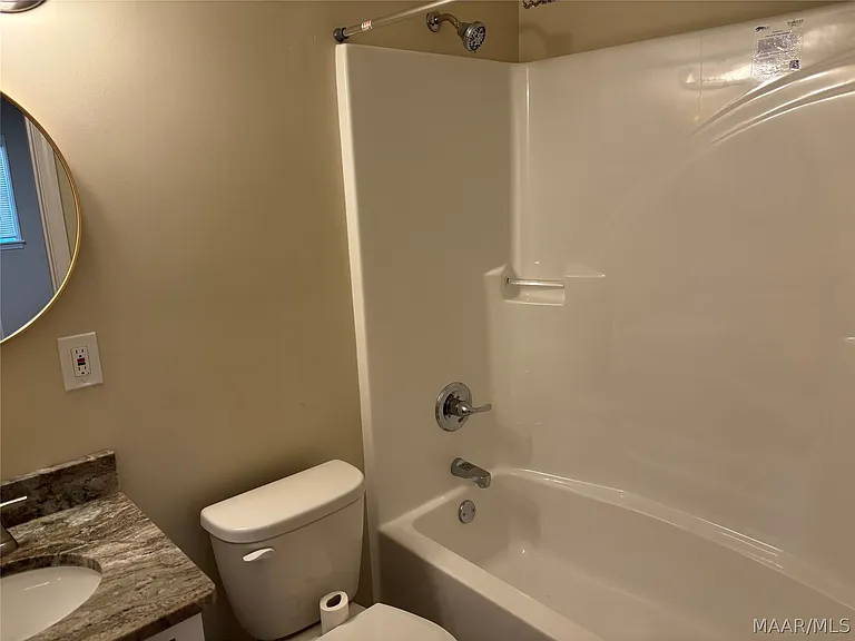 924 Peachtree St — Photo 17
