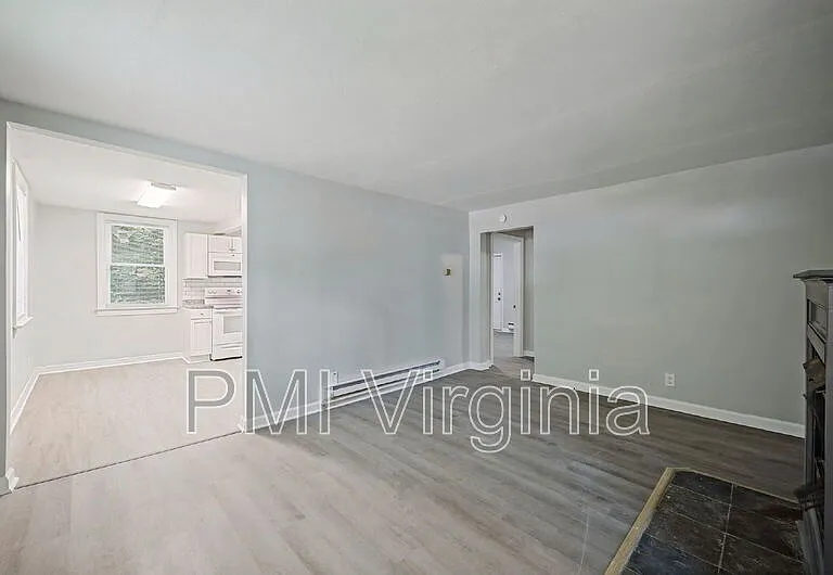 3407 Essex Cir — Photo 6