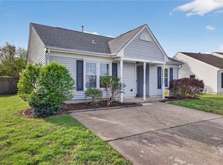 819 Avatar Dr, Virginia Beach, VA 23454