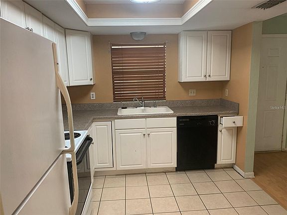 3rd image of 6301 58th St N APT 805