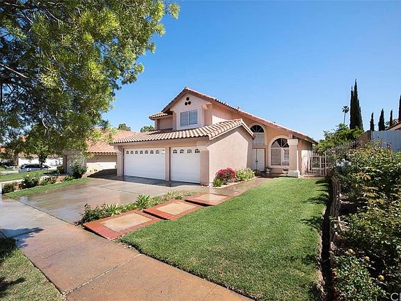 3rd image of 2109 Brighton Cir
