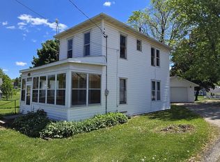 335 Elm St, Lancaster, WI 53813