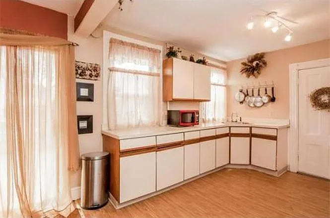 27 Becket St — Photo 3