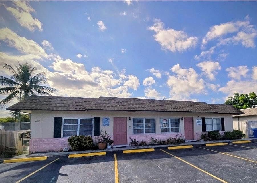 1st image of 4001 NW 31st Ave