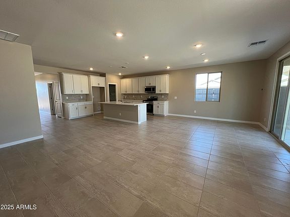 4th image of 3463 S 175TH Lane