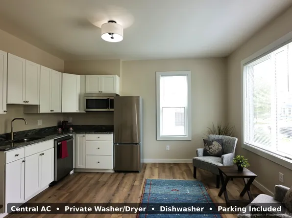 266 King St APT 3, Detroit, MI 48202