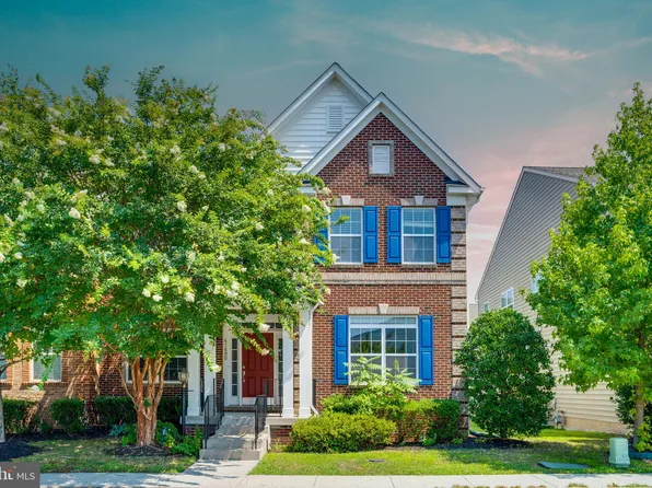41690 Blue Grama Cir, Aldie, VA 20105