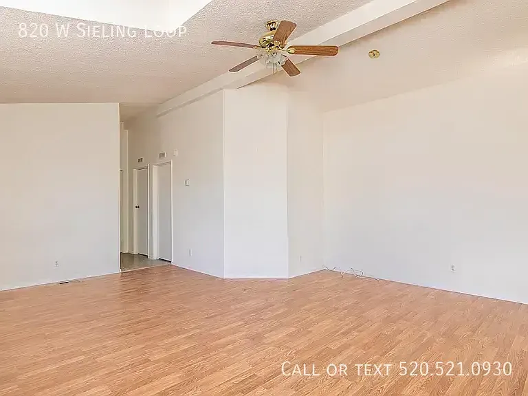 820 W Sieling Loop — Photo 8