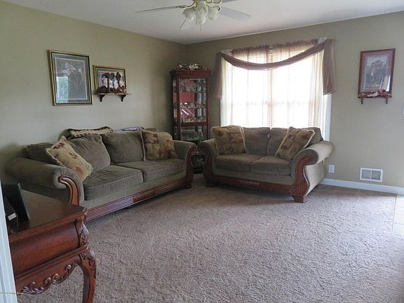 2nd image of 351 Bentwood Dr