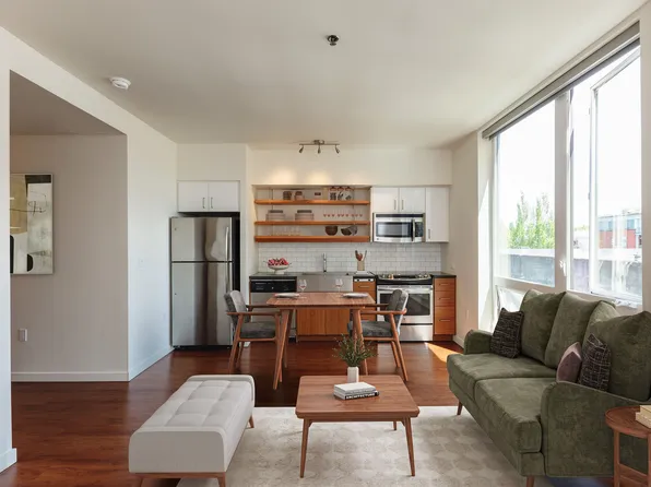 The Lower Burnside Lofts