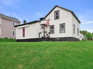 611 Academy St, Elroy, WI 53929