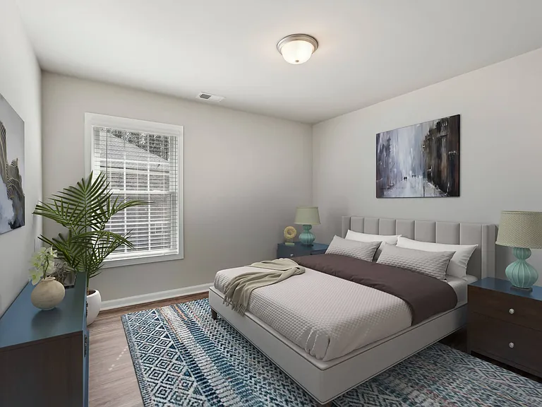 College Manor — Photo 10