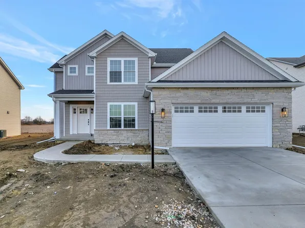 411 Sutton St, Savoy, IL 61874