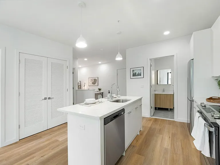 803 South — Photo 12