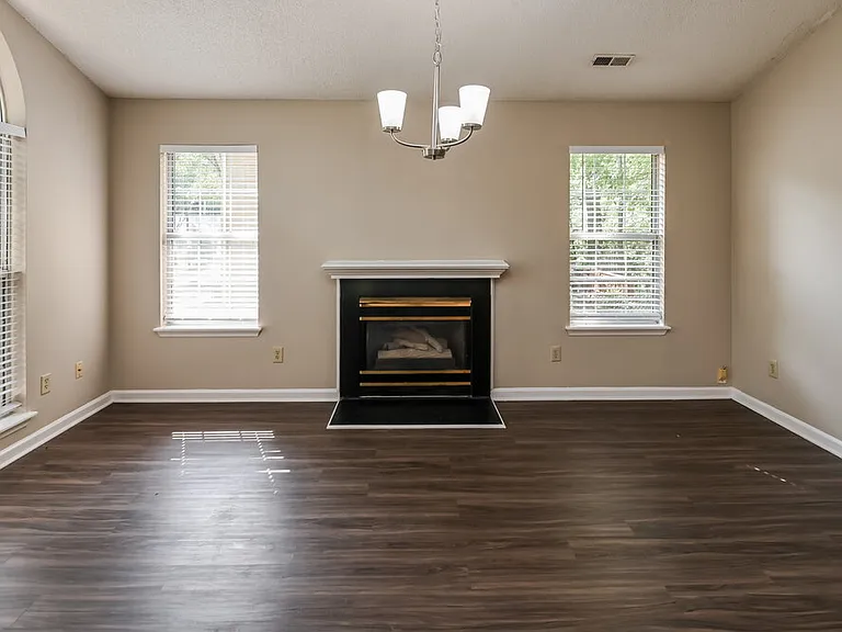 7434 Autumn Trail Dr — Photo 4