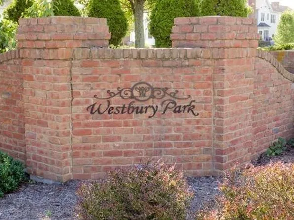 Orchard Park Dr, Canfield, OH 44406