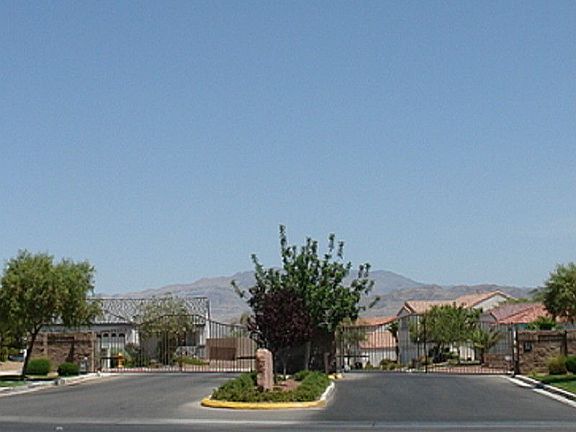 5th image of 8049 Villa Armando St
